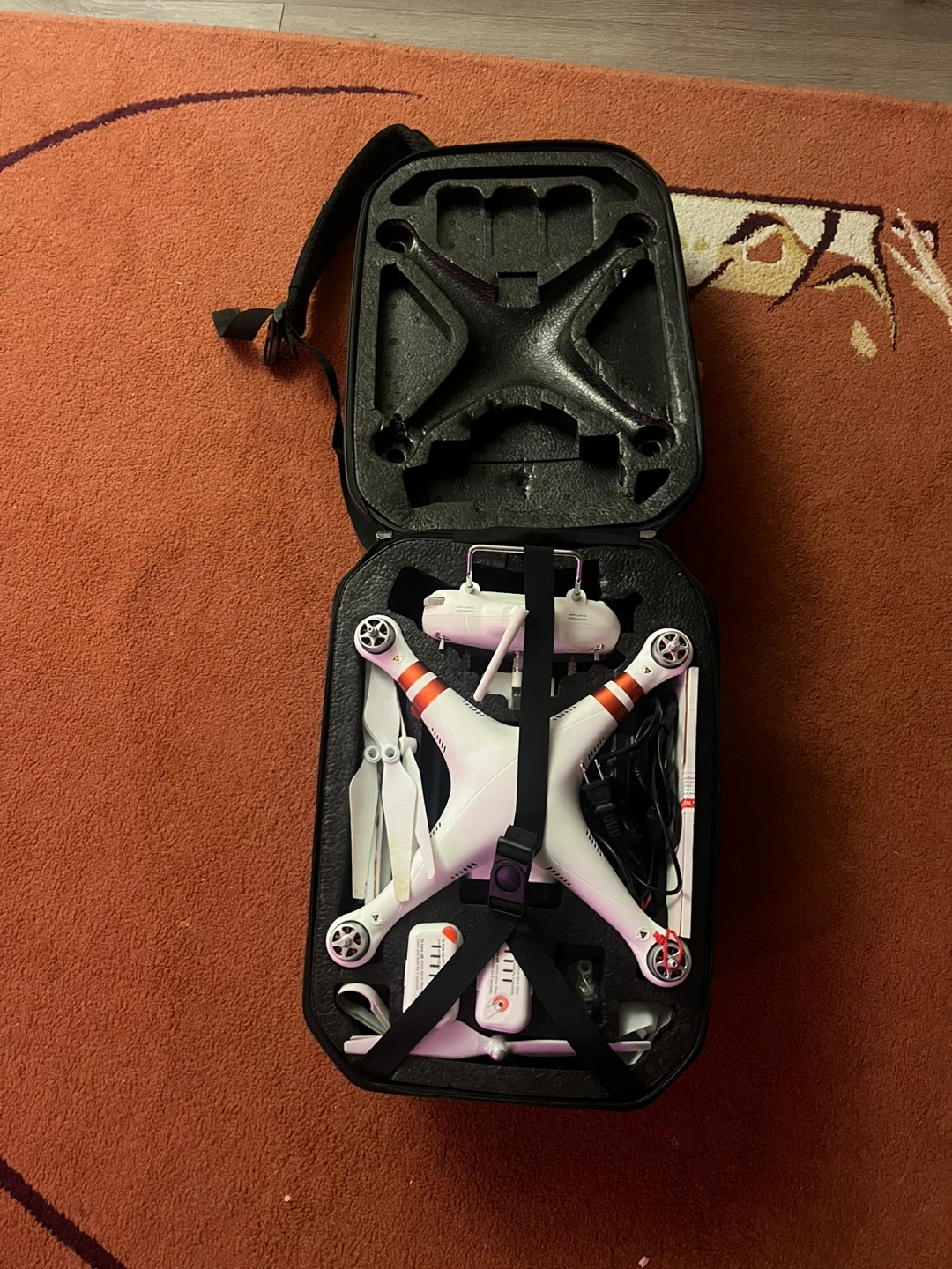 DJI Phantom 3 Standard Drone with Case and Accessories - photo 2