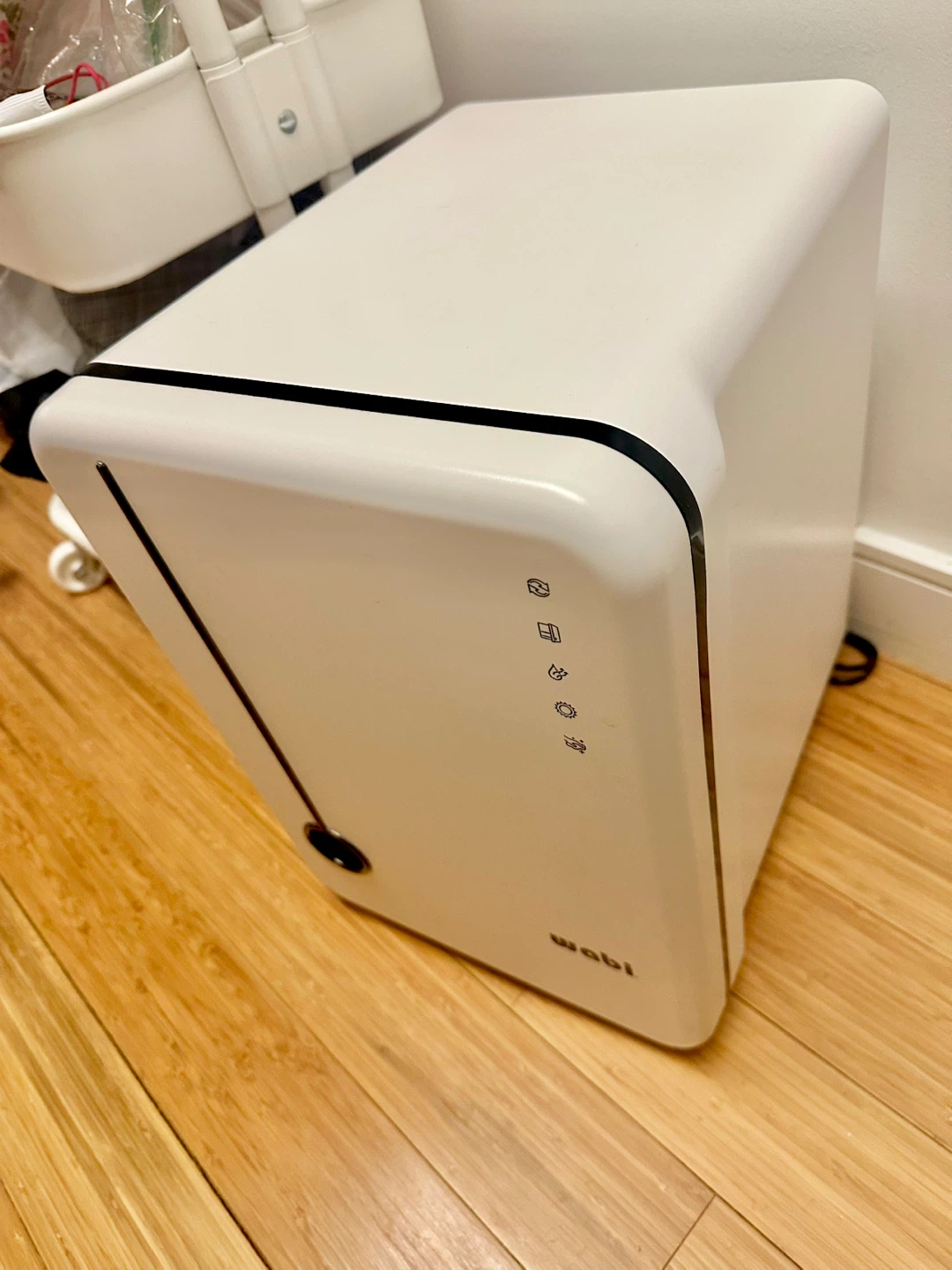 Wabi UVC LED Sanitizer & Dryer ULTRA - photo 3