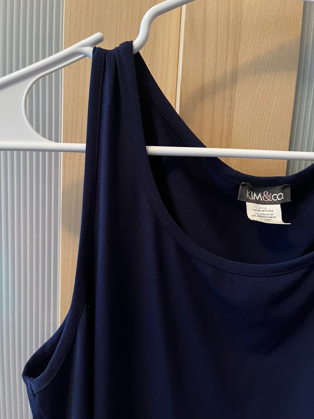 Kim & Co. Navy Sleeveless Tank Top, Large - photo 5