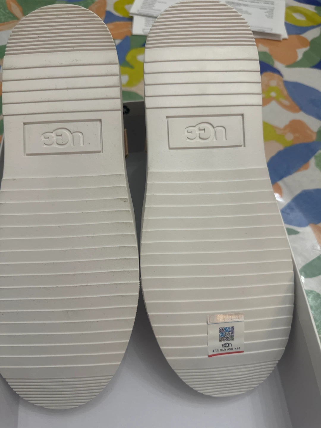 UGG White Leather Slip-On Sneakers - photo 3
