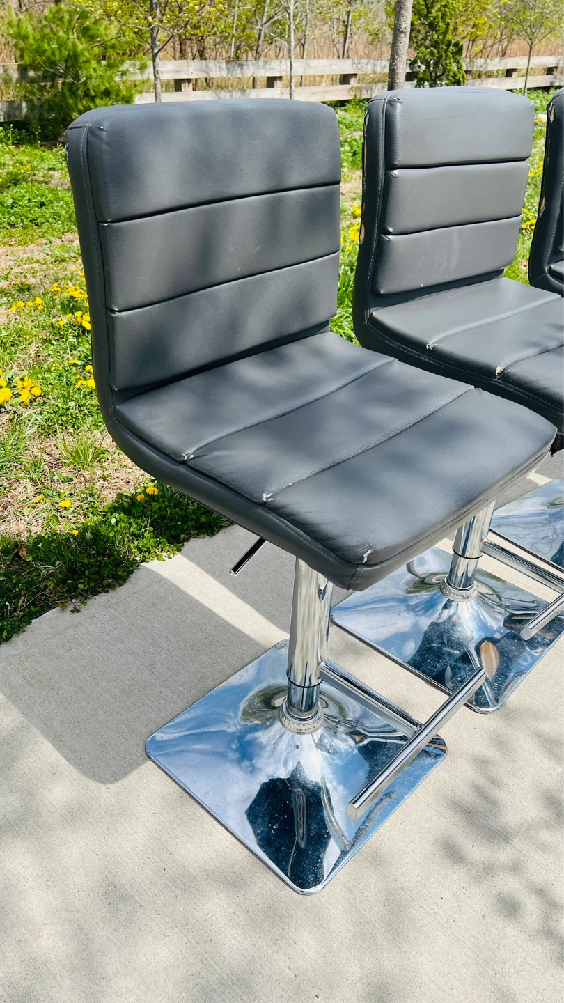 Set of 4 Gray Bar Stools - photo 2