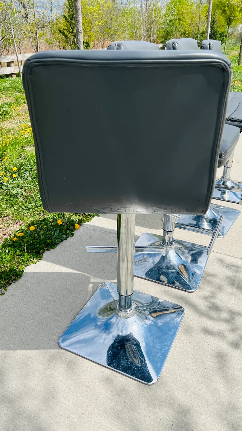 Set of 4 Gray Bar Stools - photo 4