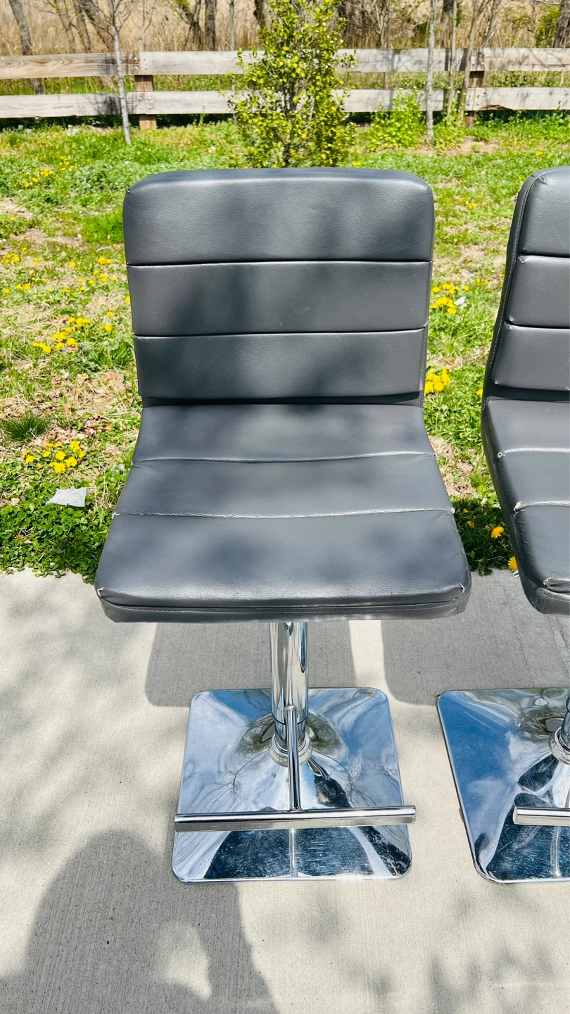 Set of 4 Gray Bar Stools - photo 3
