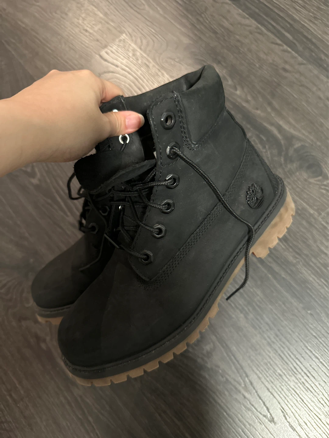 Timberland Black Nubuck Leather Lace-Up Boots - Women's Size 5.5