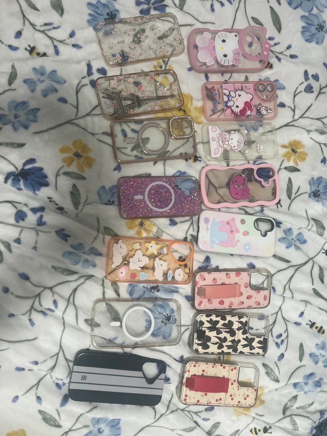 Assorted Cute  IPhone16 Casesbudle