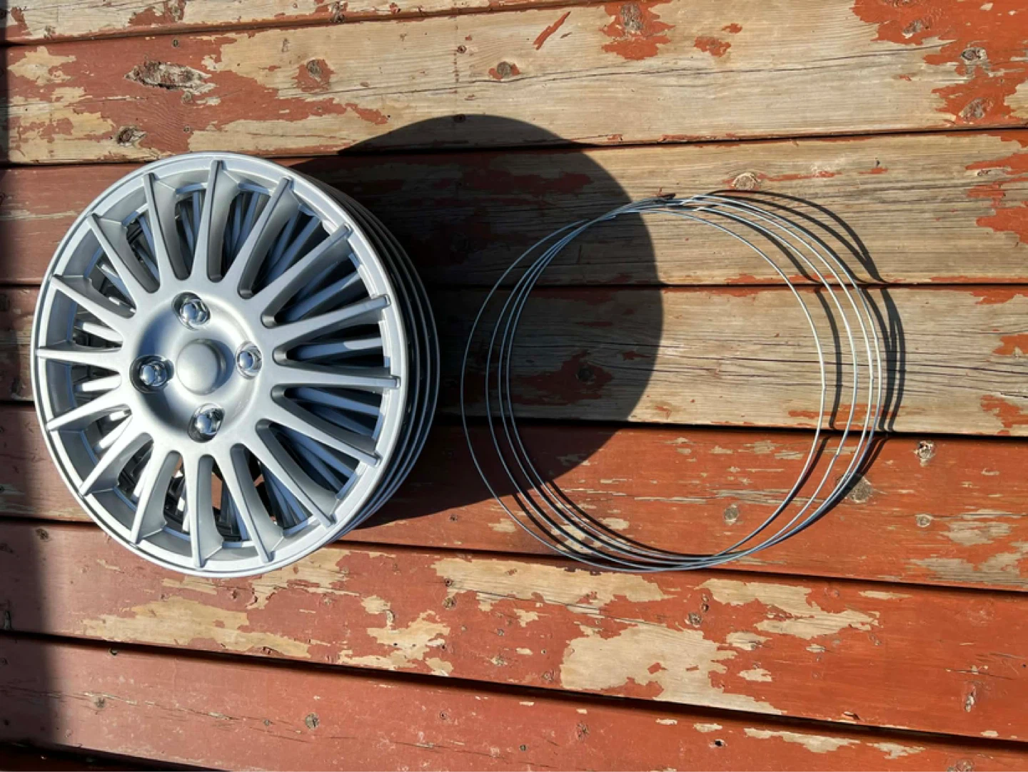 Set of 4 Silver Hubcaps - photo 5