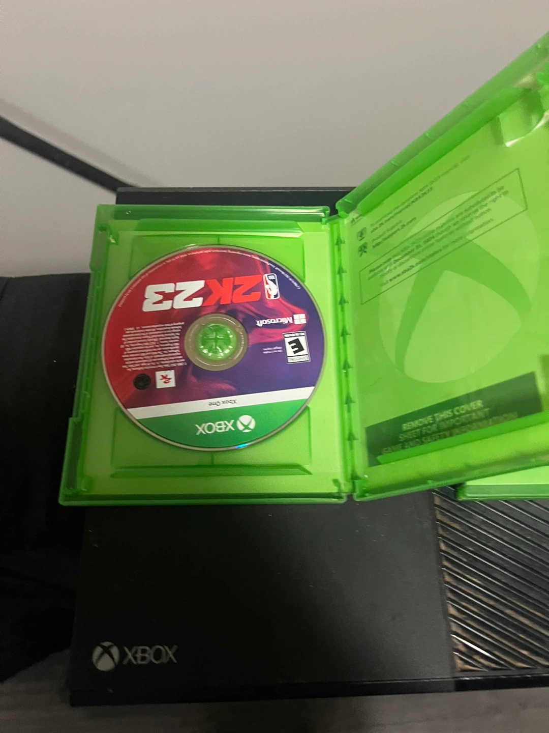 Xbox One Console with NBA 2K23 and Call of Duty Modern Warfare - photo 3