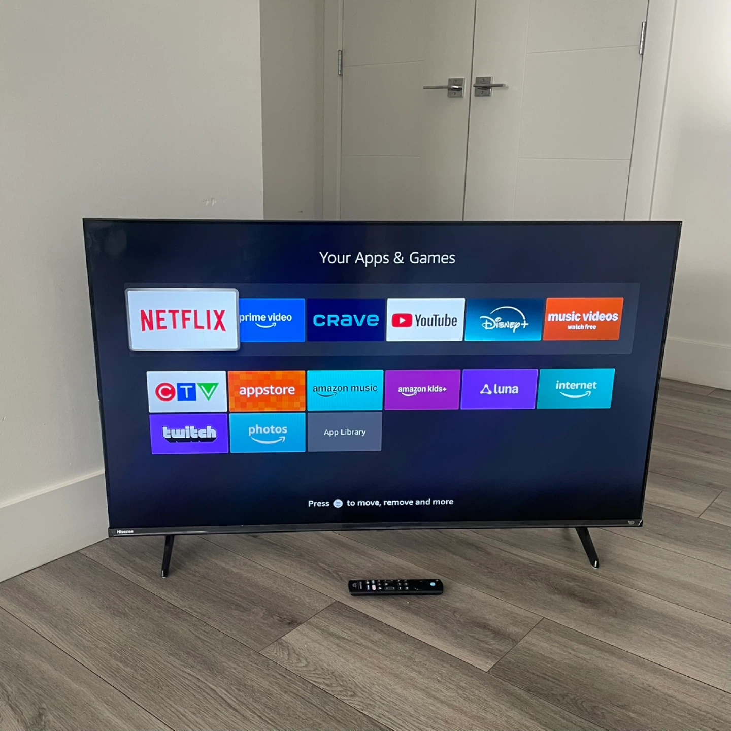 Hisense Smart TV - photo 2