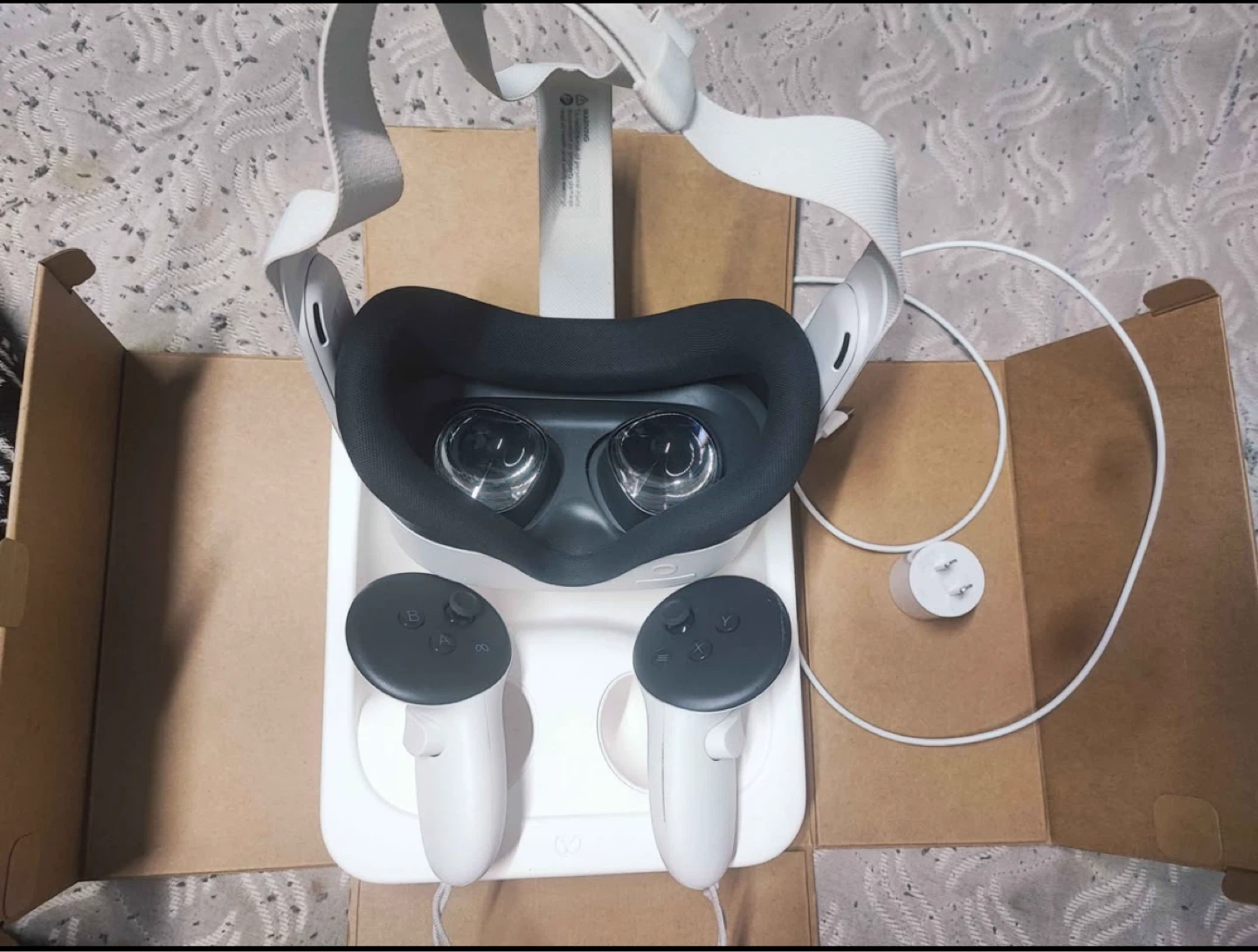 Meta Quest 3s VR Headset with Controllers