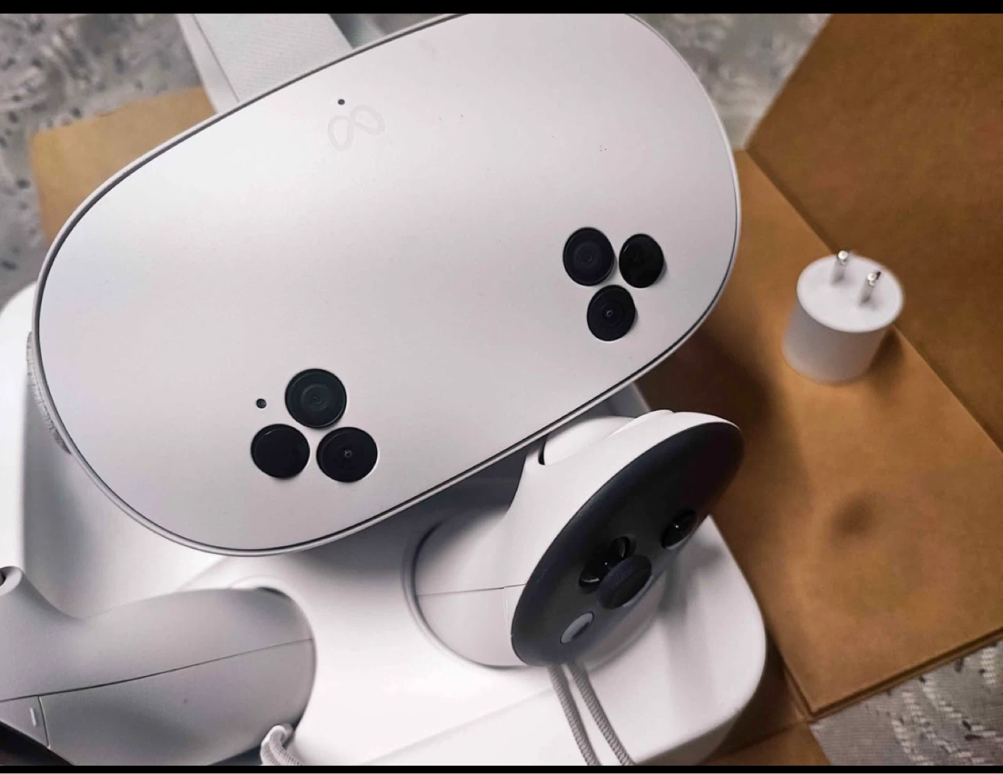 Meta Quest 3s VR Headset with Controllers - photo 2