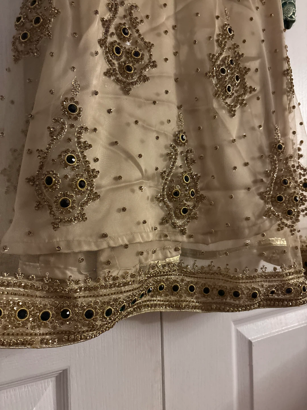 Embellished Gold and Green Pakistani 3 piece suit - photo 3