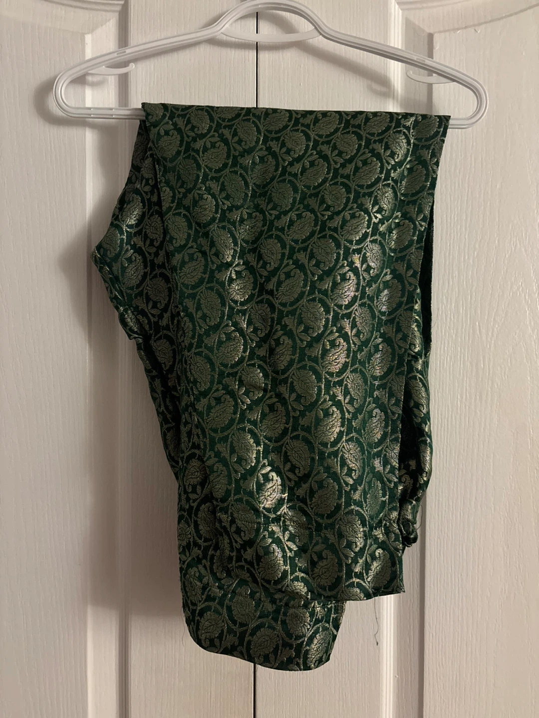 Embellished Gold and Green Pakistani 3 piece suit - photo 4