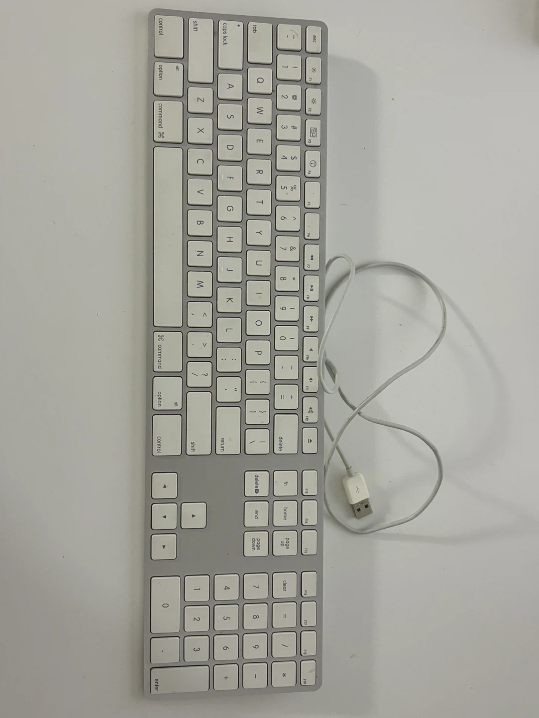 Apple Wired Keyboard MB110LL/A