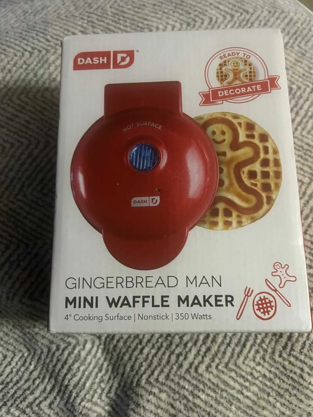 Dash Gingerbread Man Mini Waffle Maker