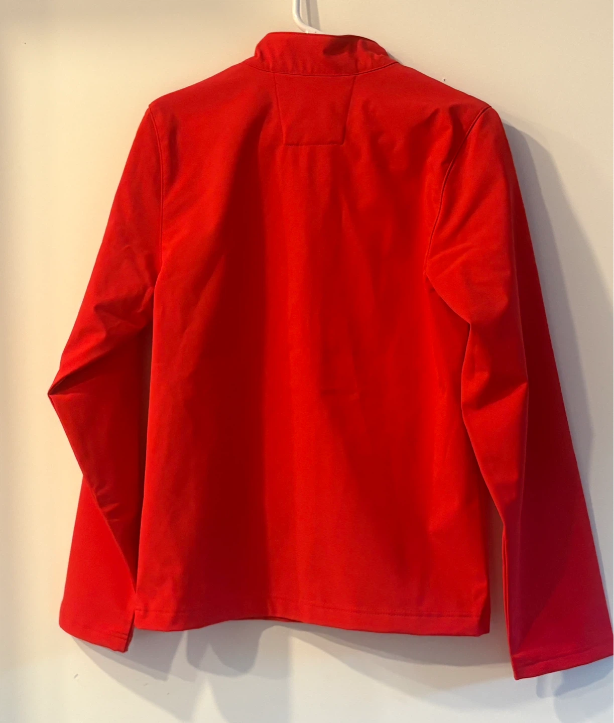 A Stylish Soft Shell Jacket in Red! - photo 4
