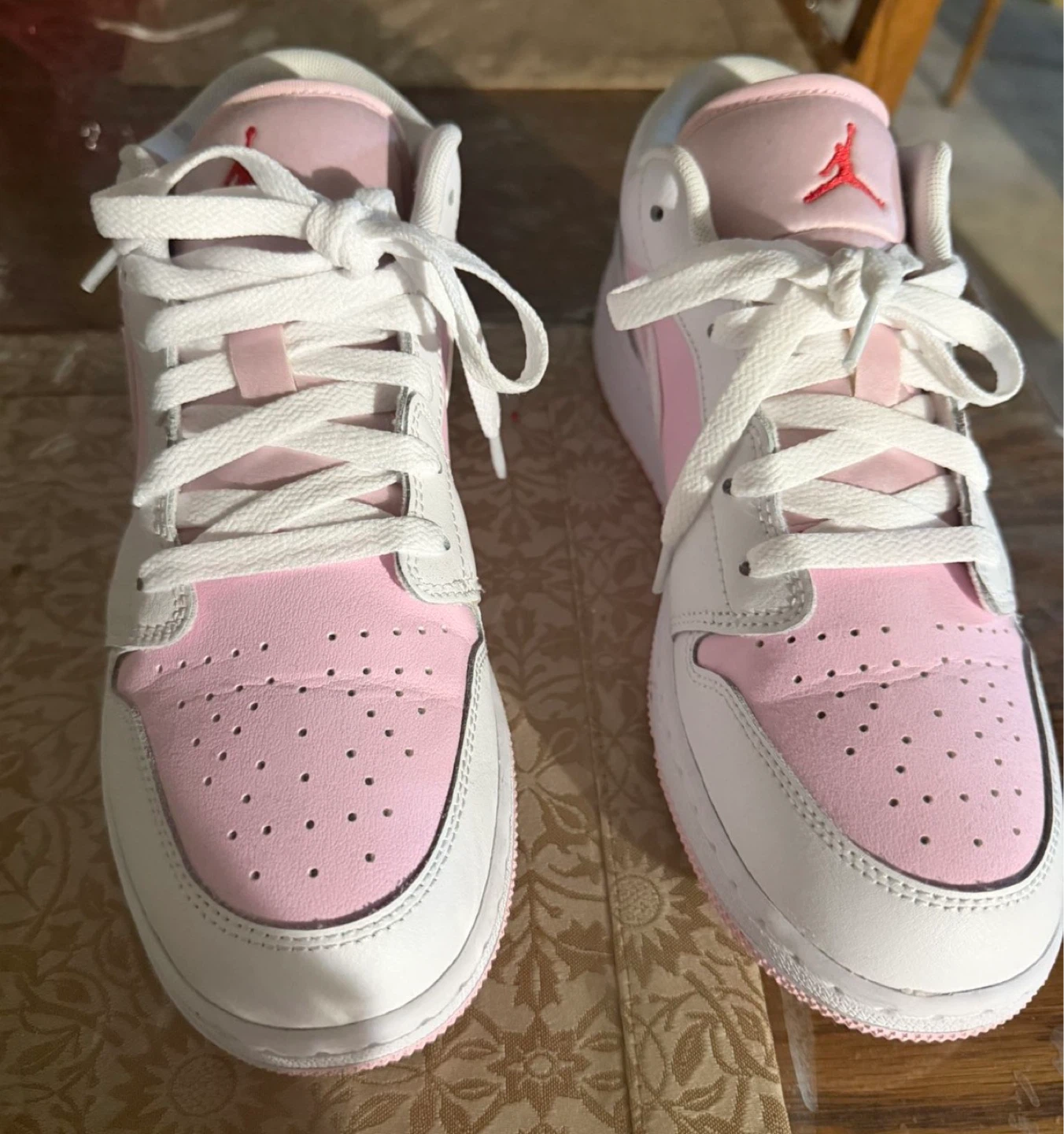 Nike Air Jordan 1 Low Pink/White Sneakers - photo 2