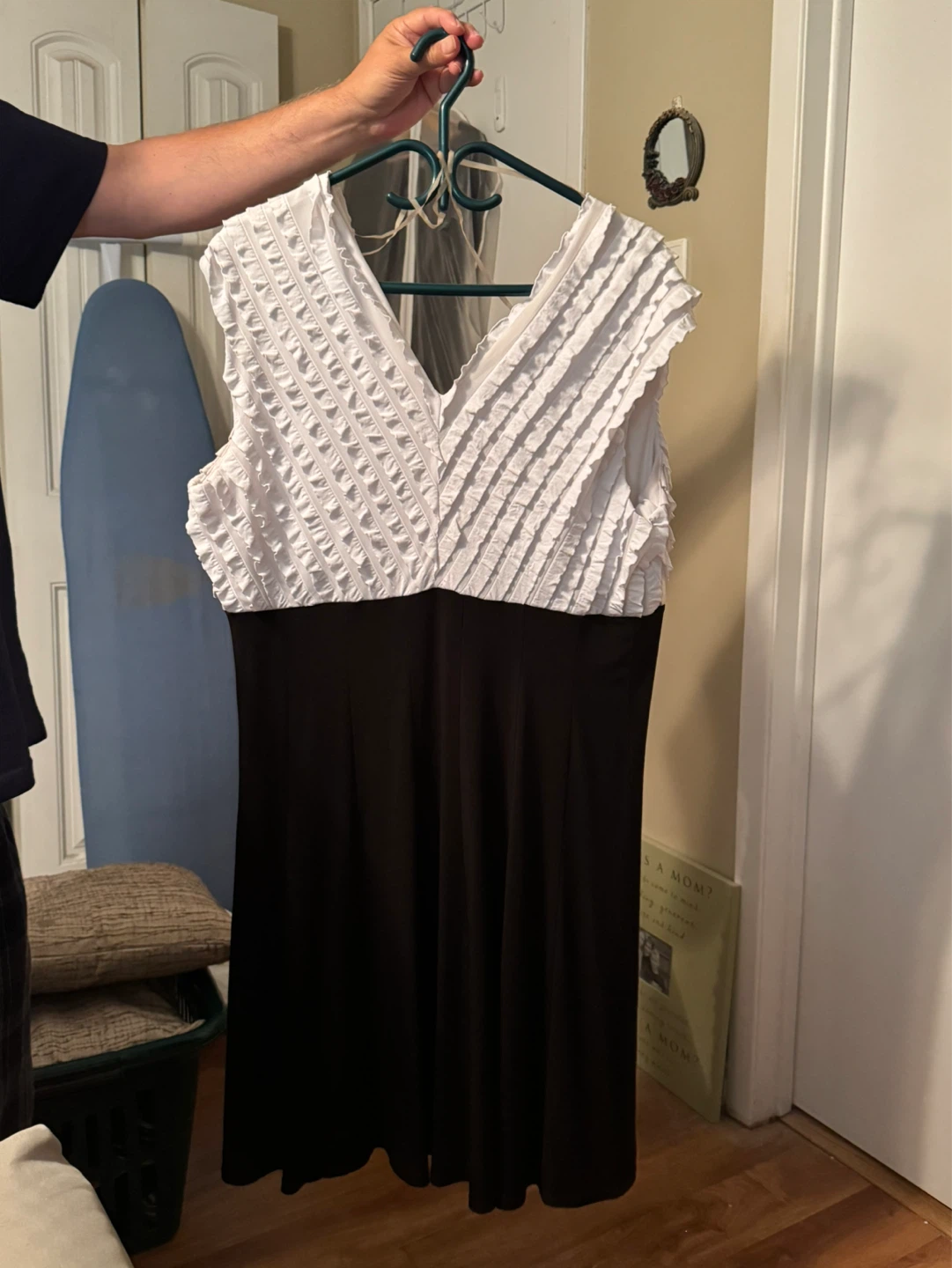 Women's Black and White Dress - photo 2