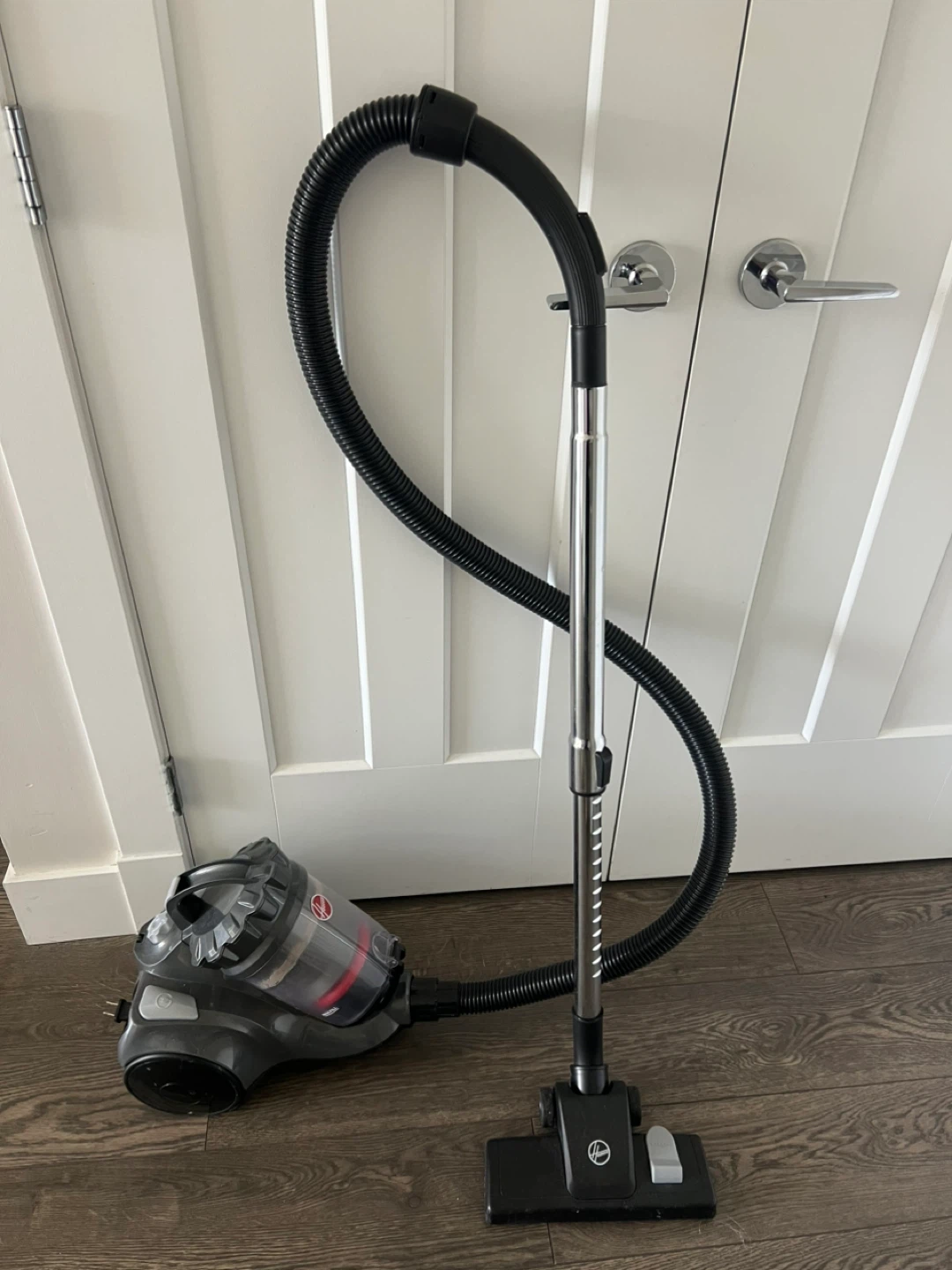 Hoover Bagless Upright Vacuum Cleaner