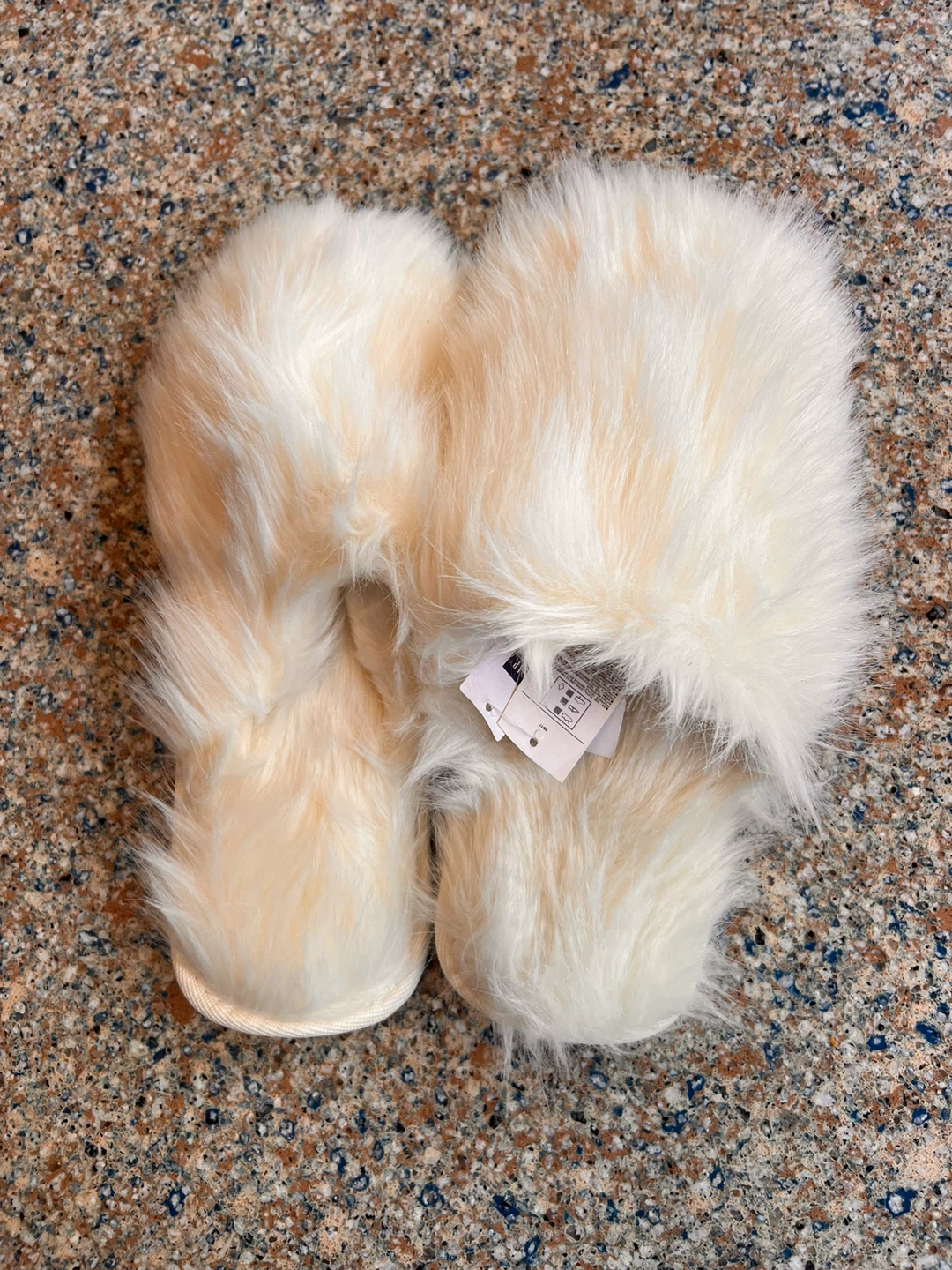Gap Faux Fur Slippers Size L - photo 2