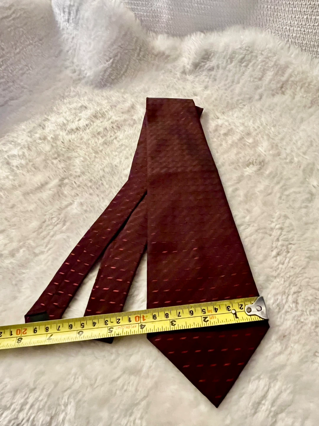 KAILONG Hand-Made 100% Silk Burgundy Textured Tie - photo 3