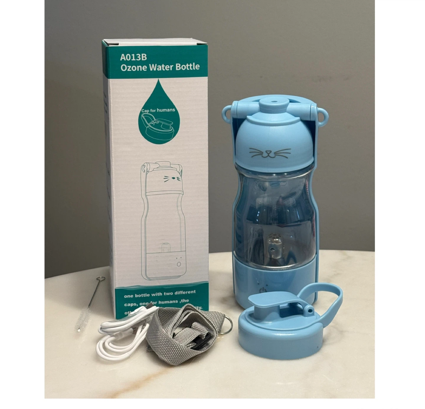 Brand new Portable Dog Water Bottle with Ozone Purification - photo 2