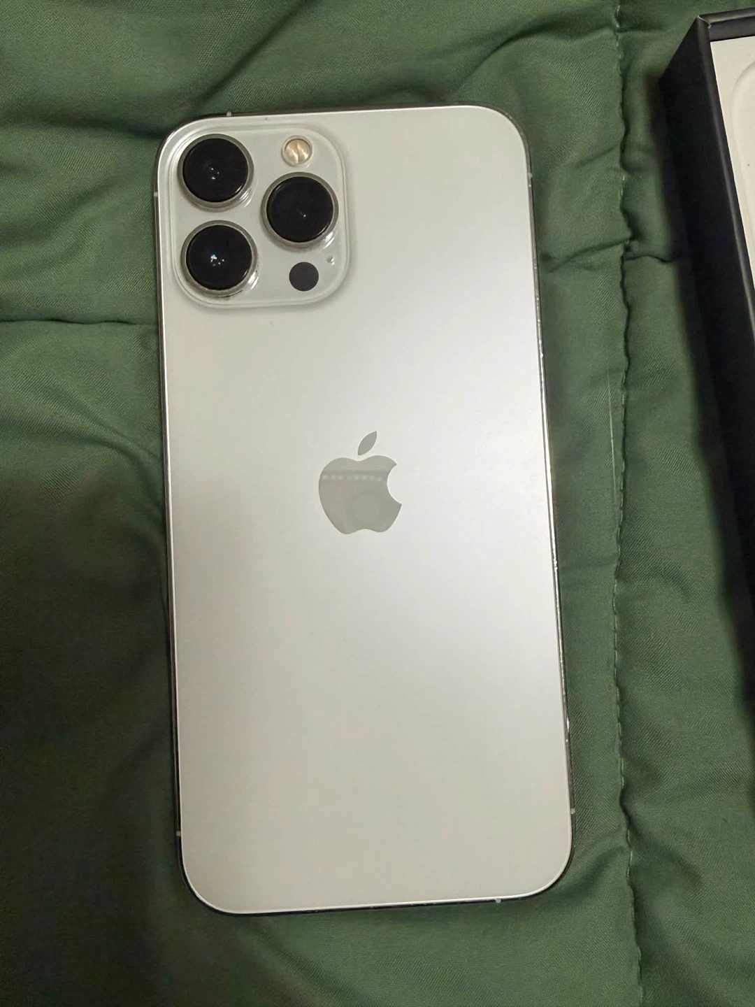 Apple iPhone 13 Pro Max - photo 3
