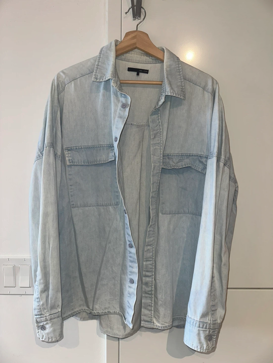 Oak + Fort - Denim look Button-Up Shirt