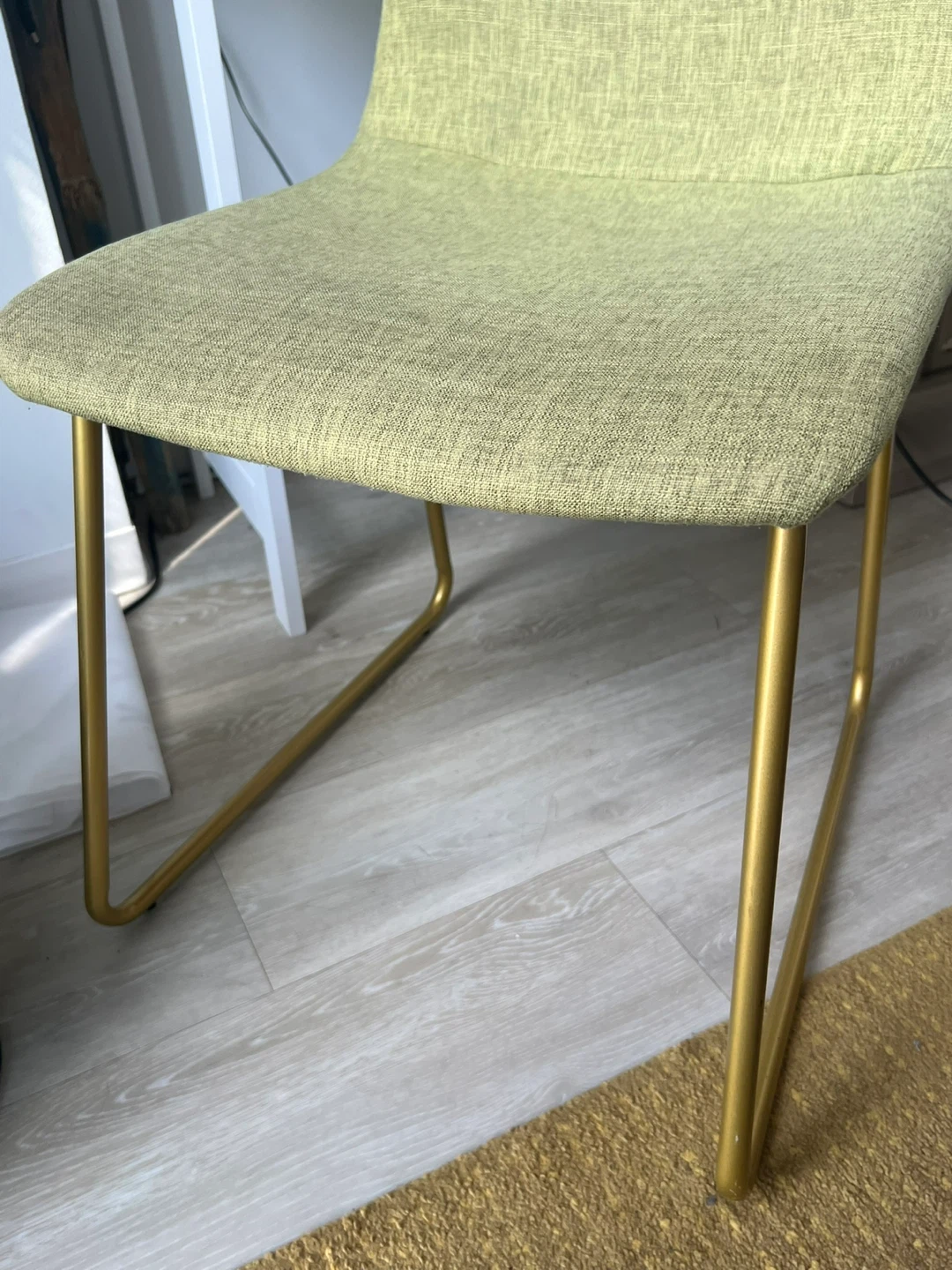 Mid-Century Modern Chair with Gold Legs - photo 2