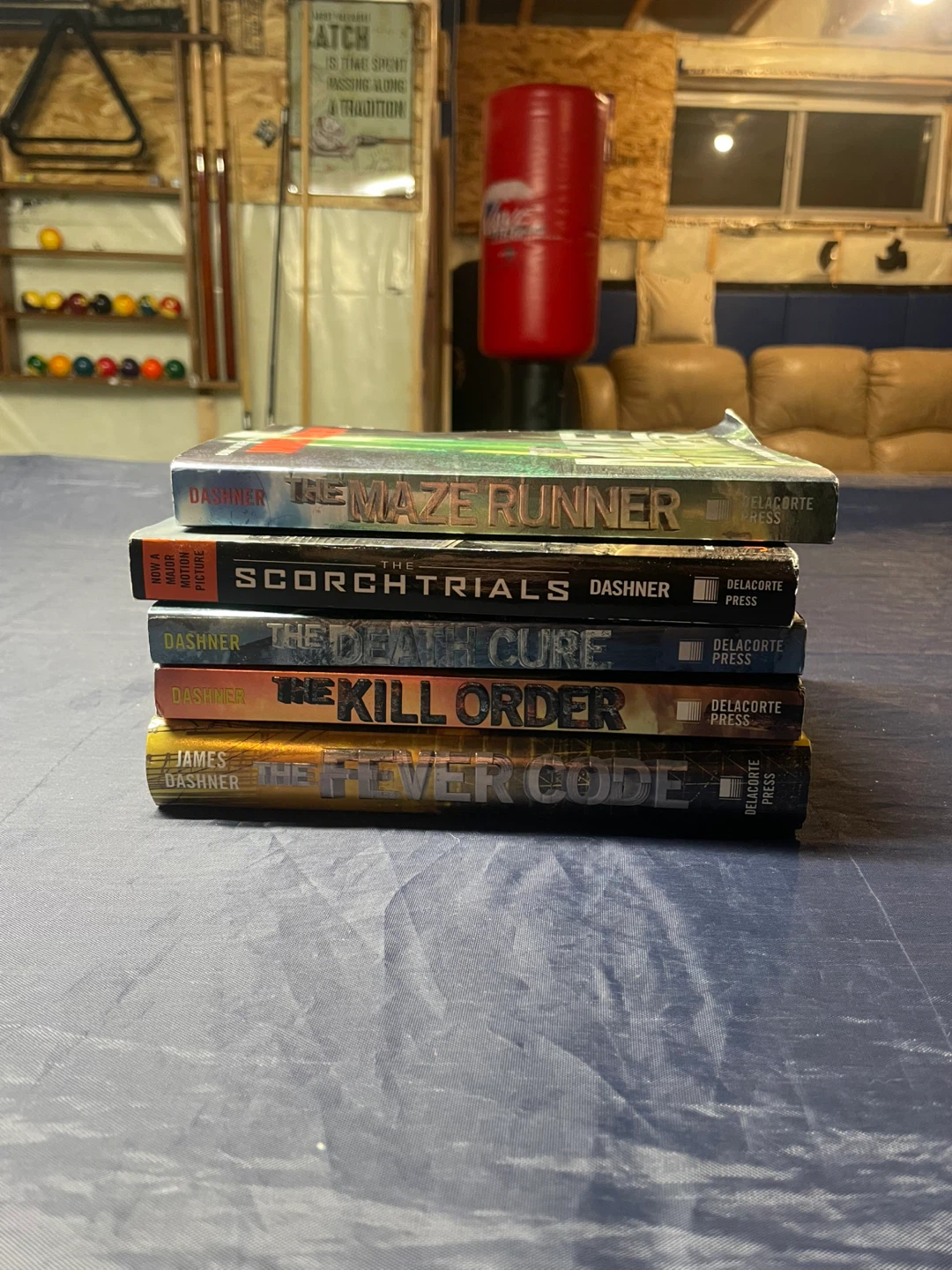 Assorted book series - photo 3