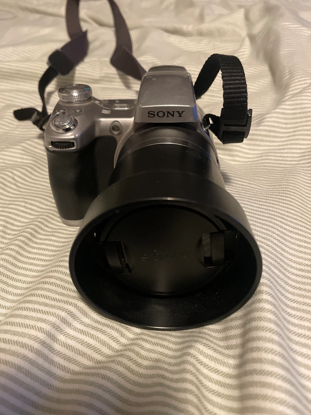 Sony 5.1 MP camera from 2005