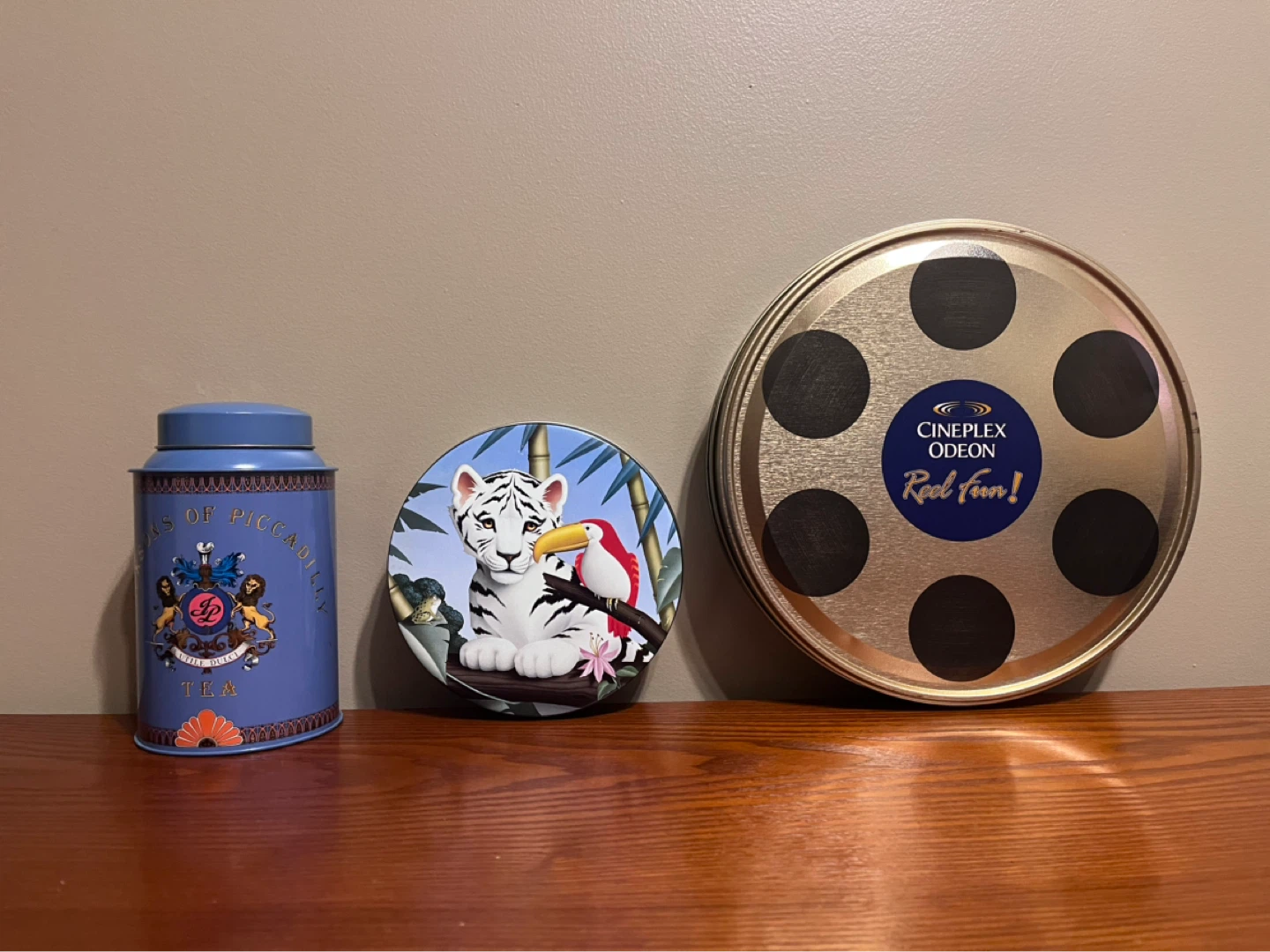 VINTAGE STORAGE TINS