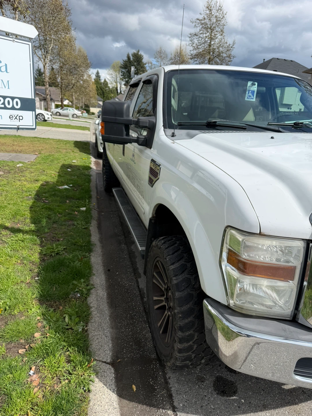 White Ford F-350 Super Duty Truck Diesel, 2008 - photo 3