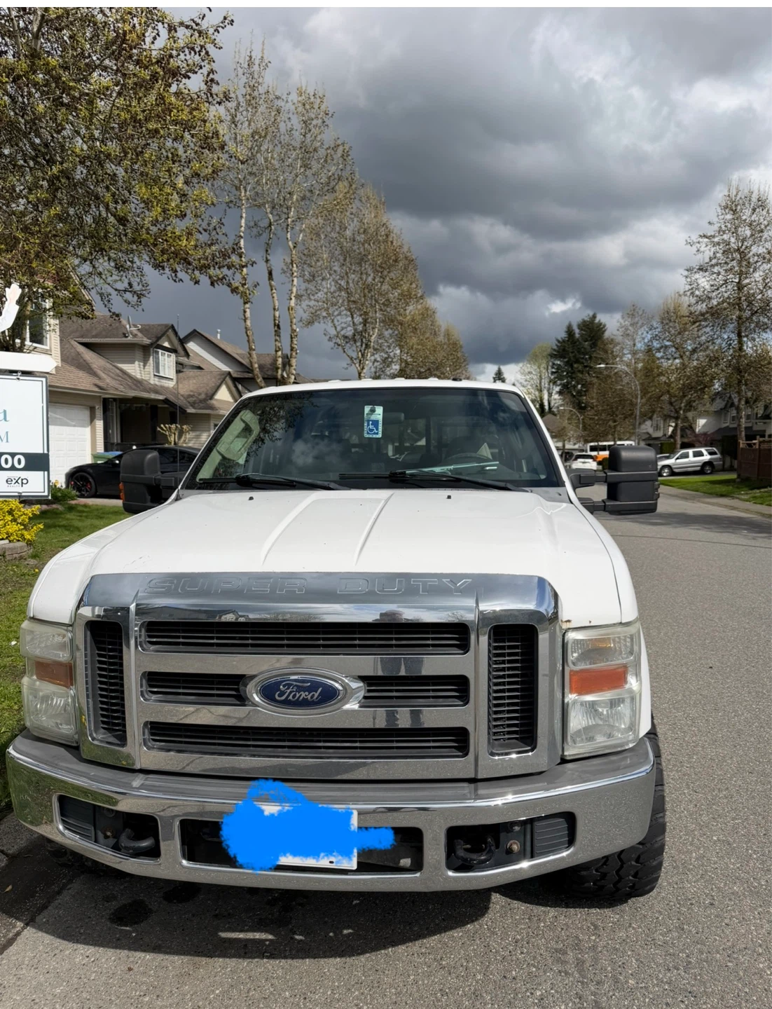 White Ford F-350 Super Duty Truck Diesel, 2008