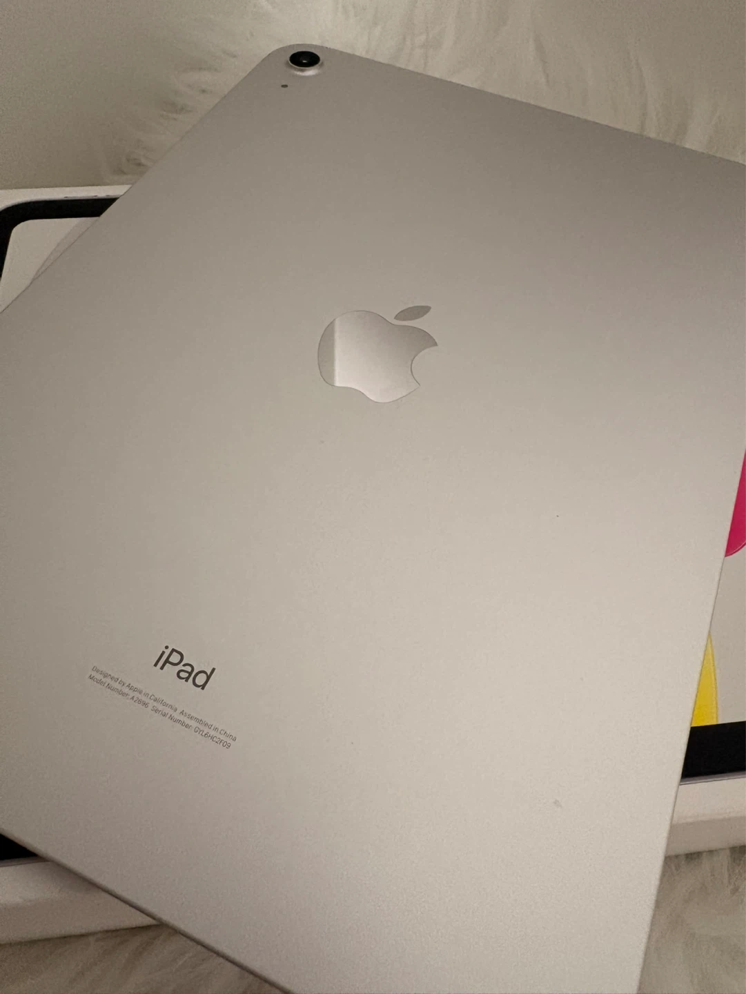 Apple iPad 10th Gen - photo 3