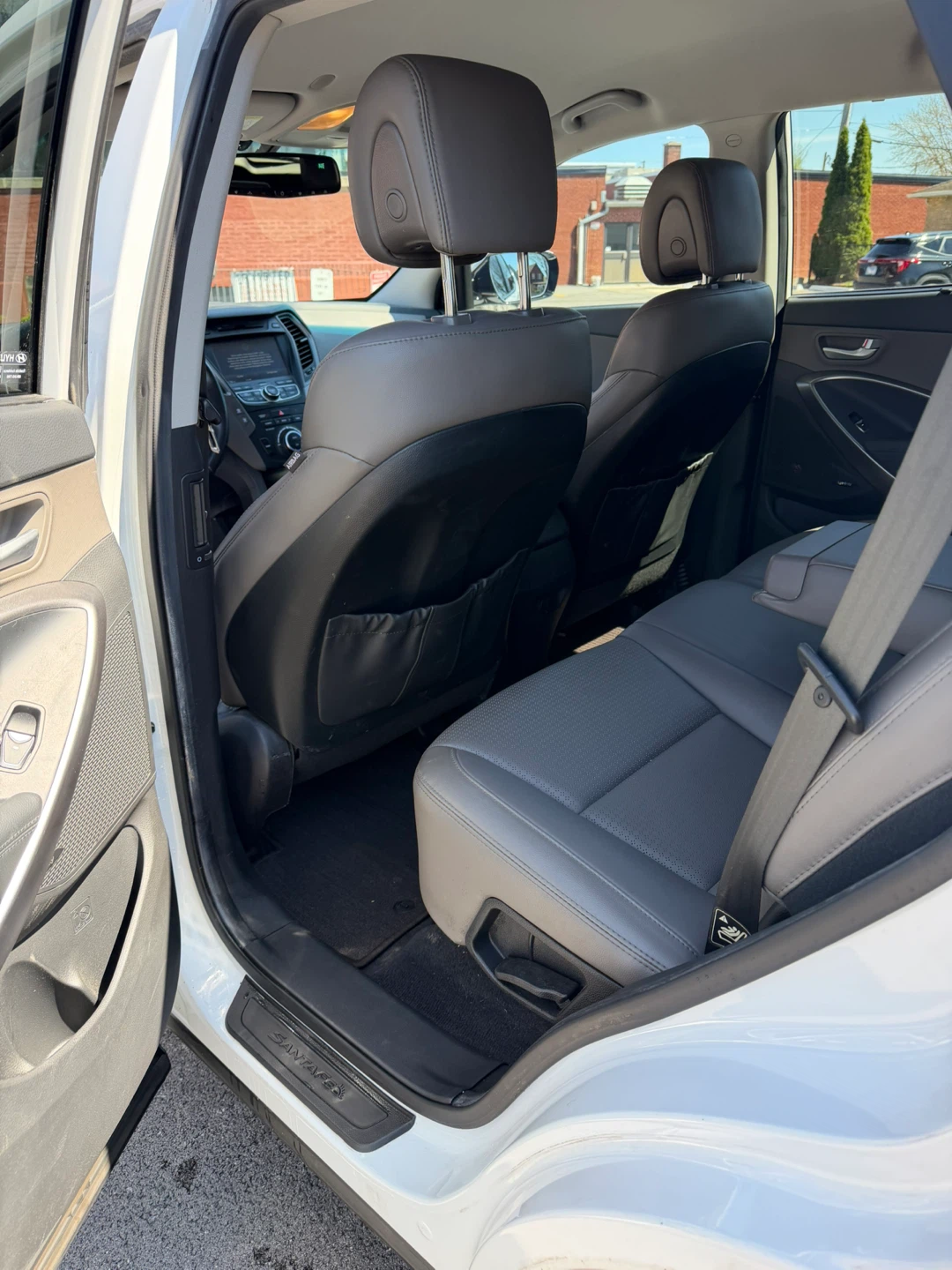 4x4 2014  Hyundai Santa Fe Sport SUV - photo 4