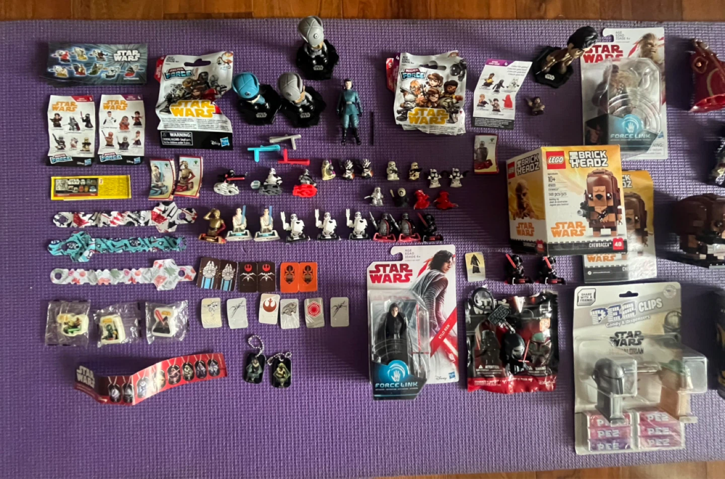 Star Wars Collectible Figures and LEGO BrickHeadz Lot - photo 2
