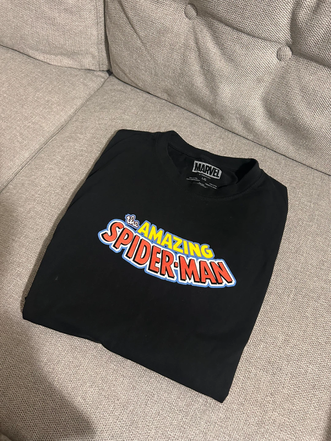 Men’s graphic tee - the amazing spiderman size large