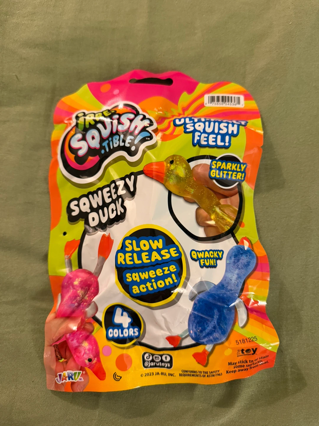 Irresistible Squishy Squeezy Duck Toy - photo 2