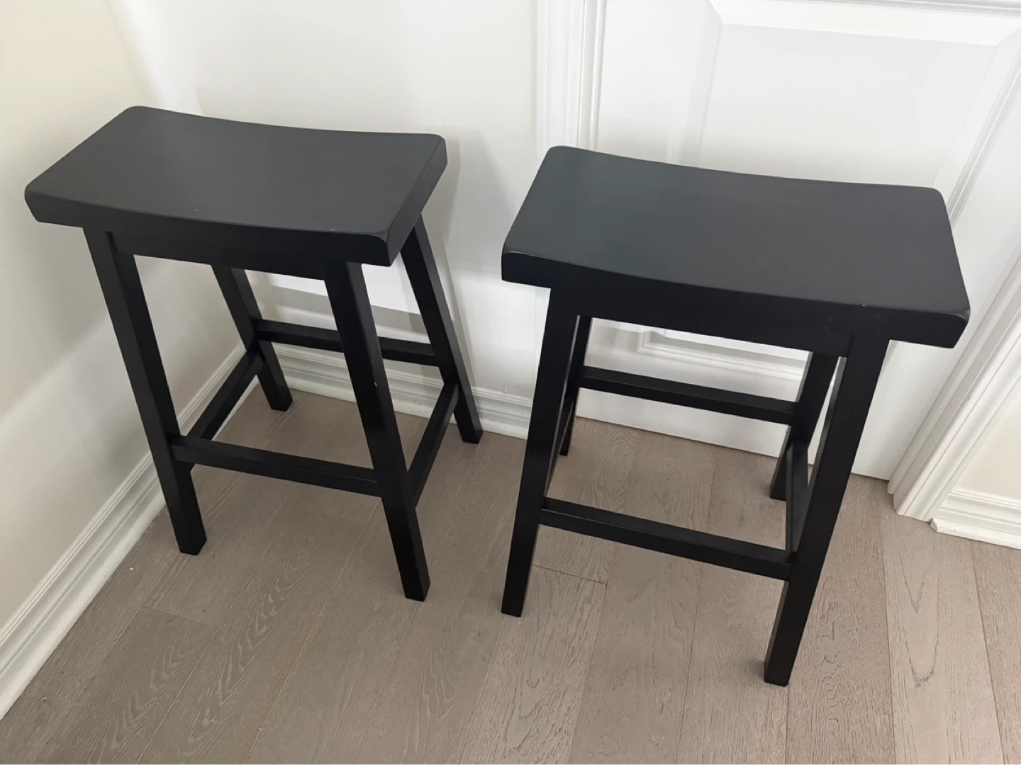 Set of 2 Black Bar Stools