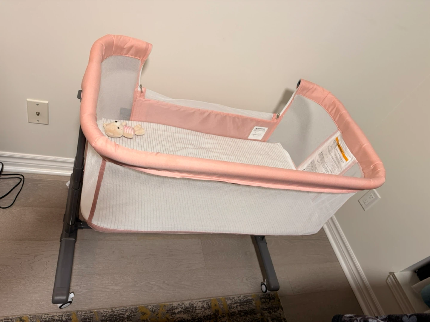 AILABLE baby bassinet with wheels, adjustable height, pink