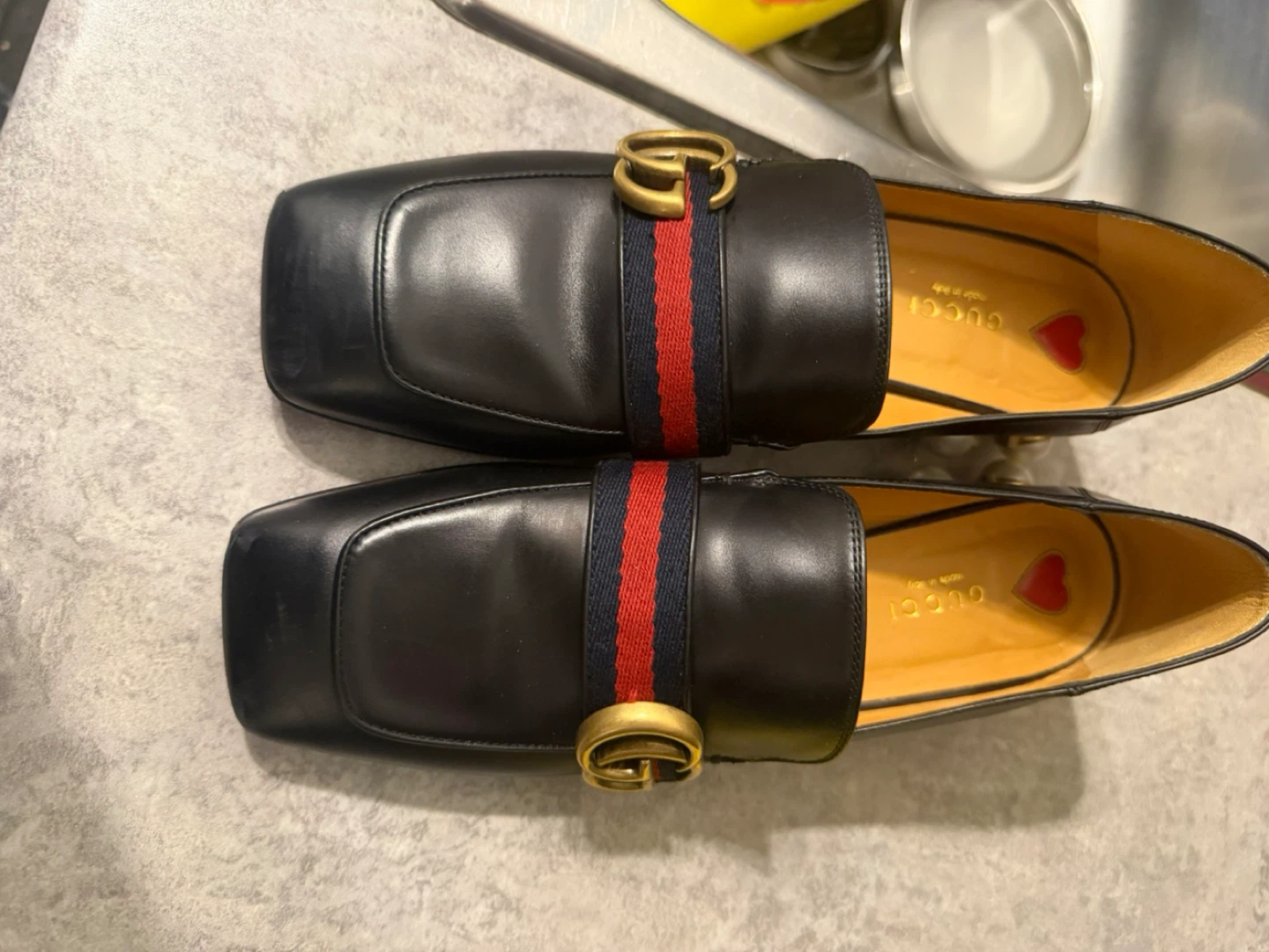 Gucci Black Leather Loafers with Pearl Embellishments - photo 5