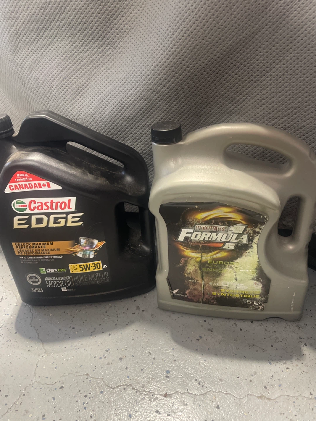 Castrol EDGE & Motomaster Formula Motor Oil