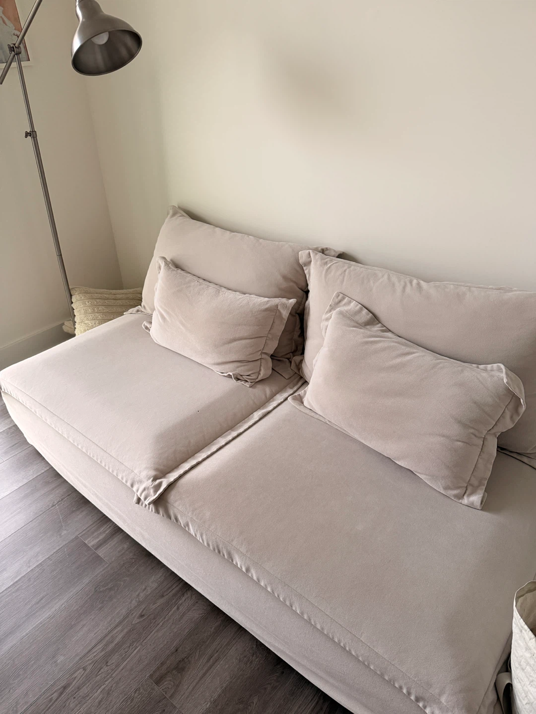 Beige Loveseat with 4 Pillows