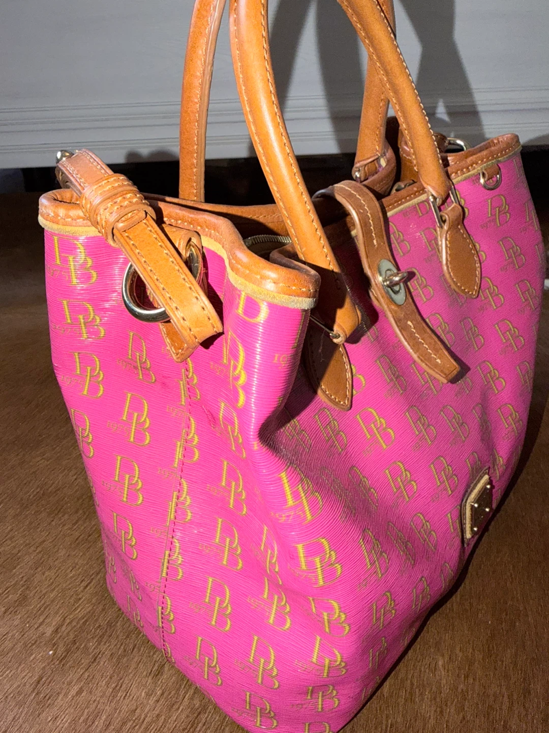 Dooney & Bourke Pink Monogram Tote Bag - photo 4