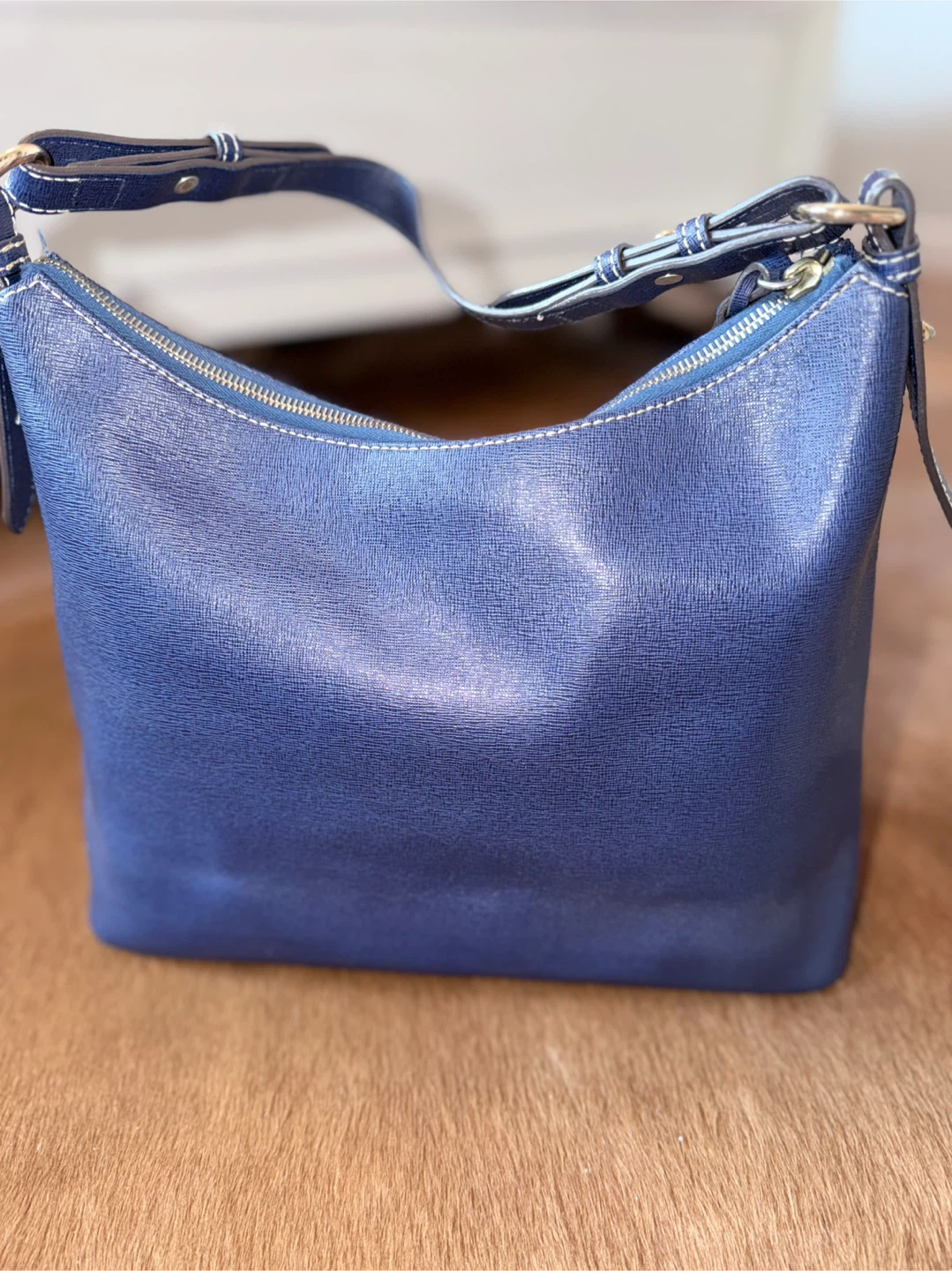 Dooney & Bourke Shoulder Bag - photo 5