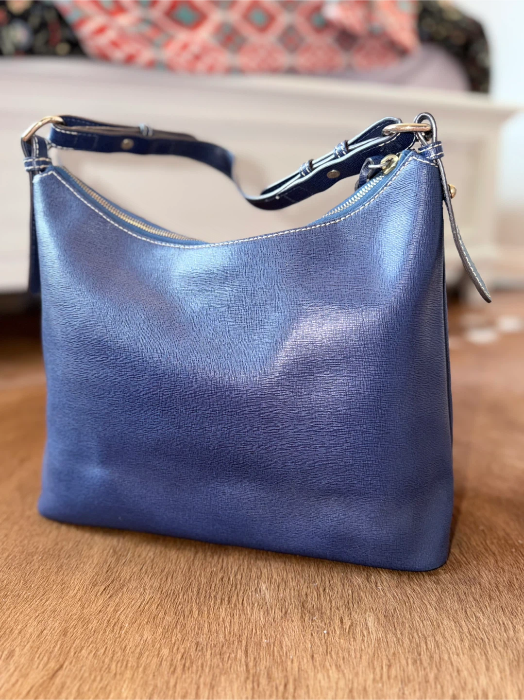 Dooney & Bourke Shoulder Bag - photo 4
