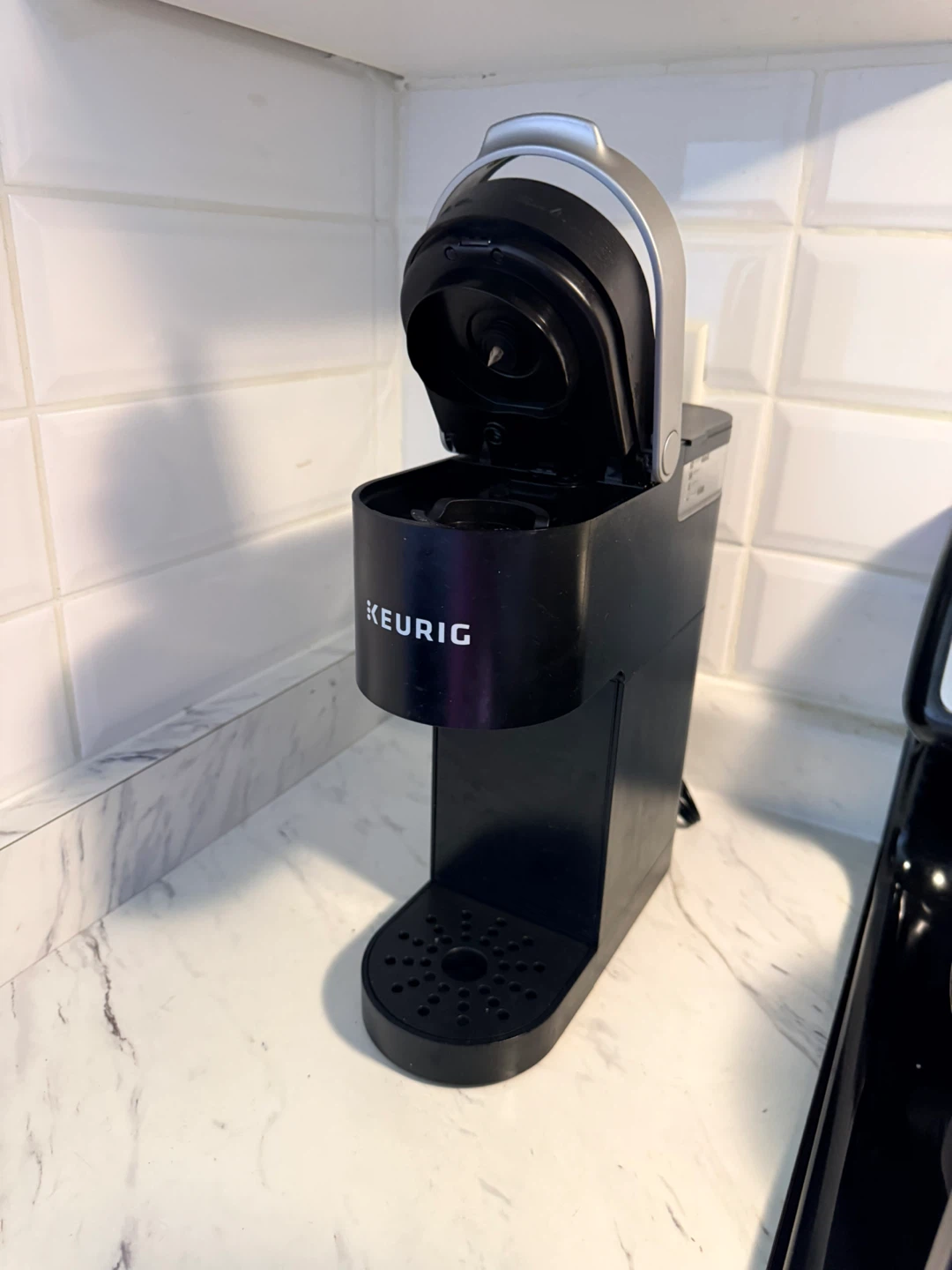 Keurig Single Serve Coffee Maker - photo 3