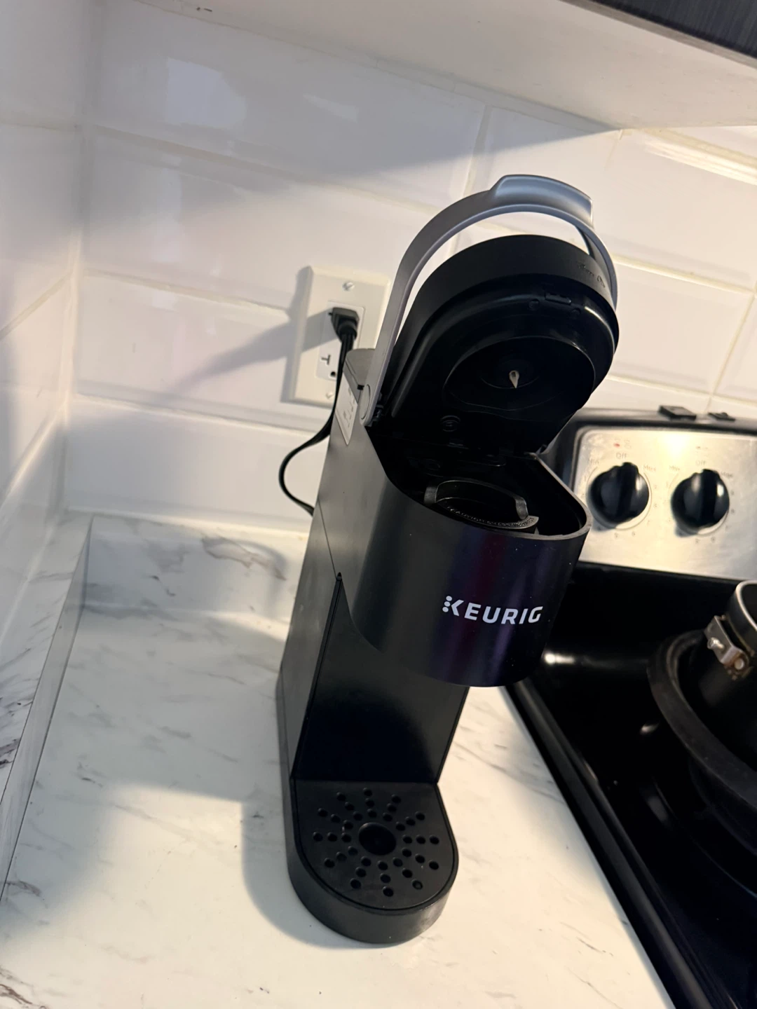 Keurig Single Serve Coffee Maker - photo 4