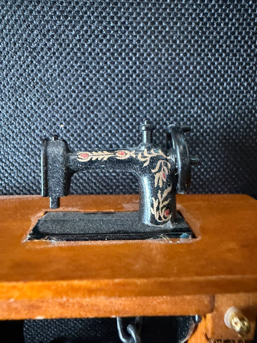 Miniature Sewing Machine with Table