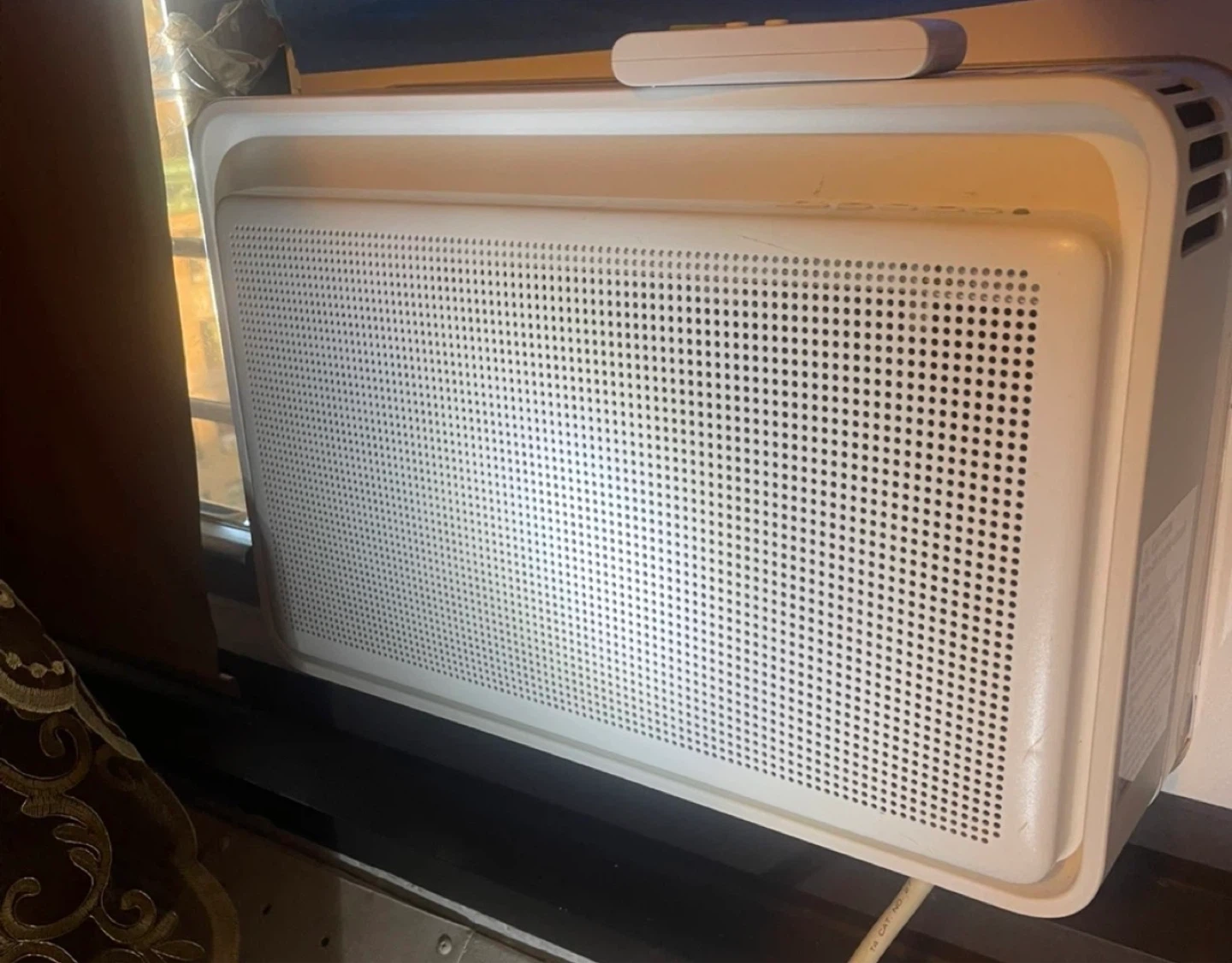 White Windmill Air Conditioner - photo 2